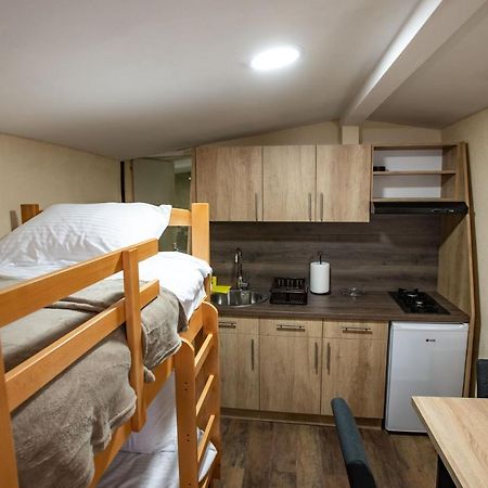 Apartmani Sp Jovanovic Crni Vrh Екстер'єр фото