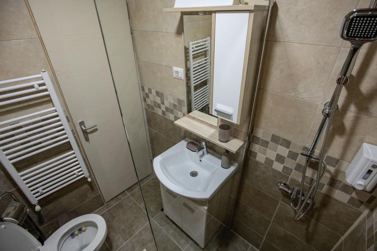 Apartmani Sp Jovanovic Crni Vrh Екстер'єр фото
