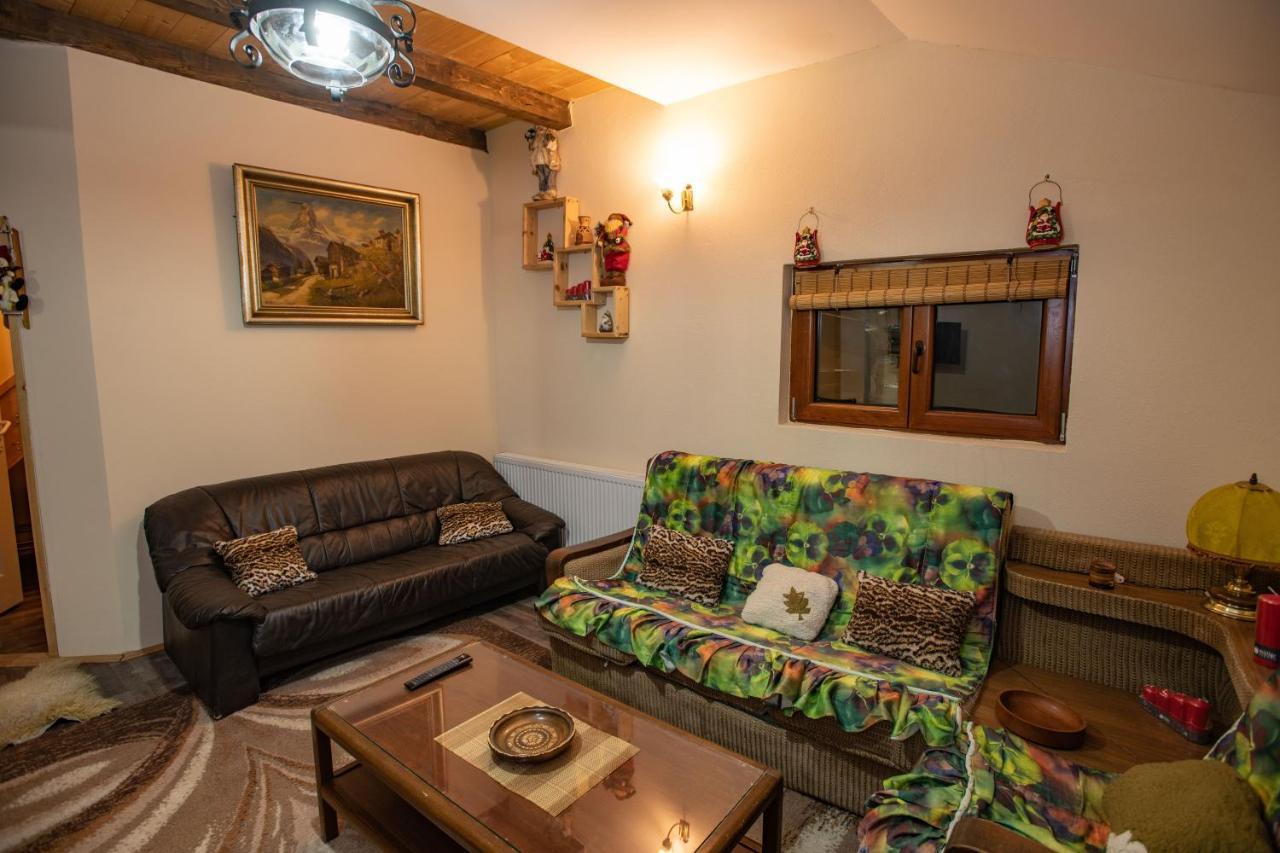 Apartmani Sp Jovanovic Crni Vrh Екстер'єр фото