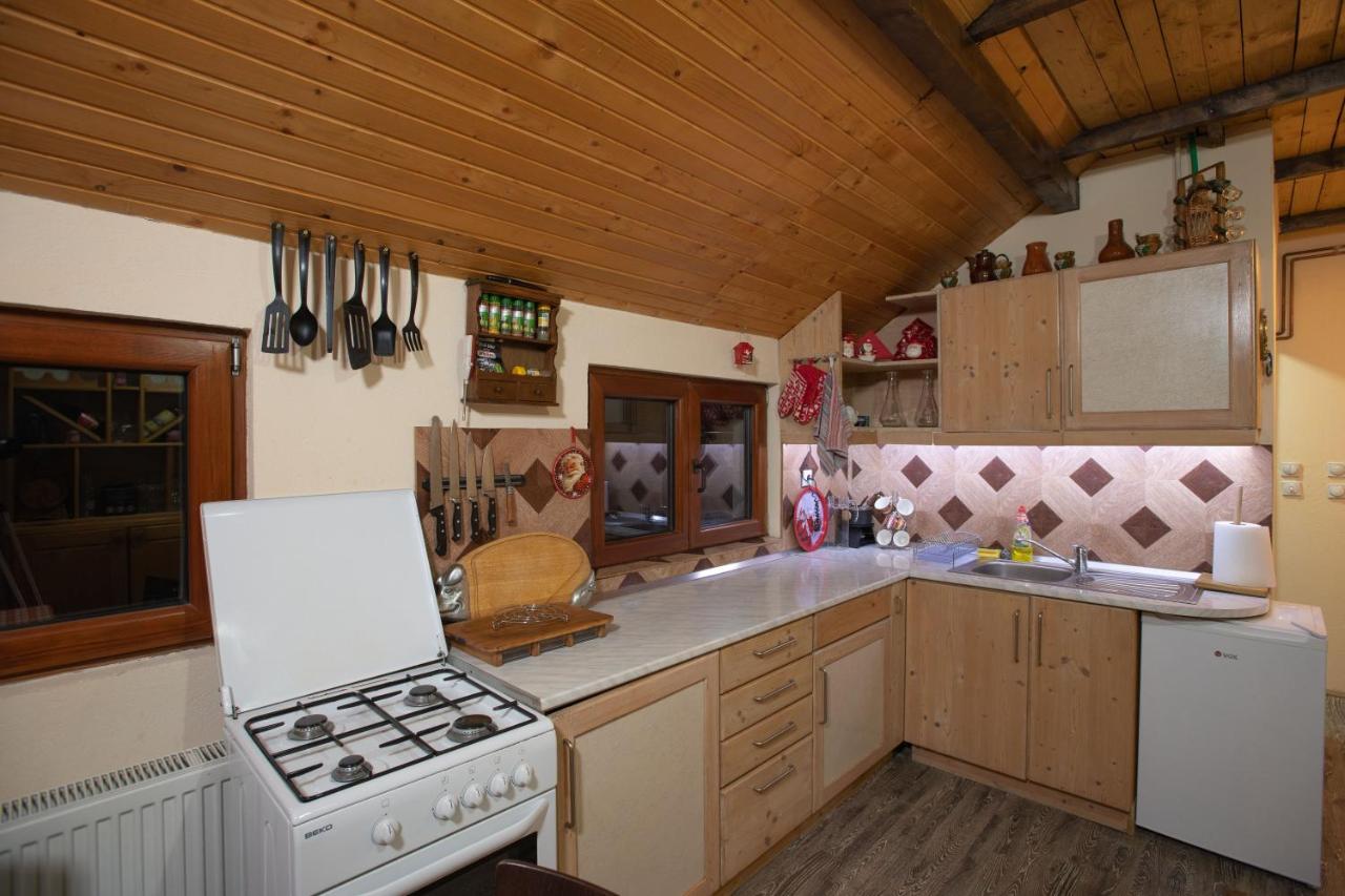 Apartmani Sp Jovanovic Crni Vrh Екстер'єр фото