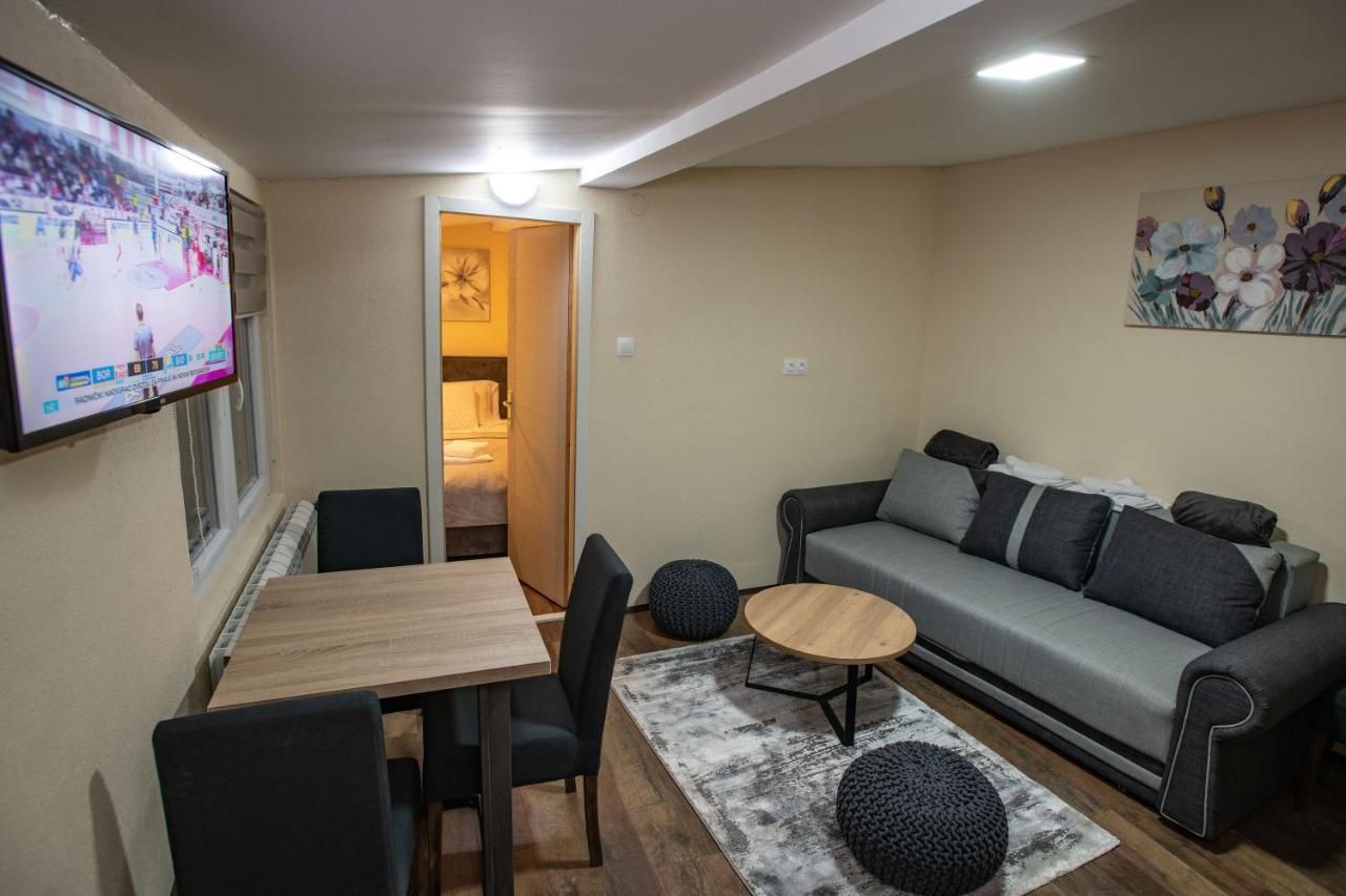 Apartmani Sp Jovanovic Crni Vrh Екстер'єр фото
